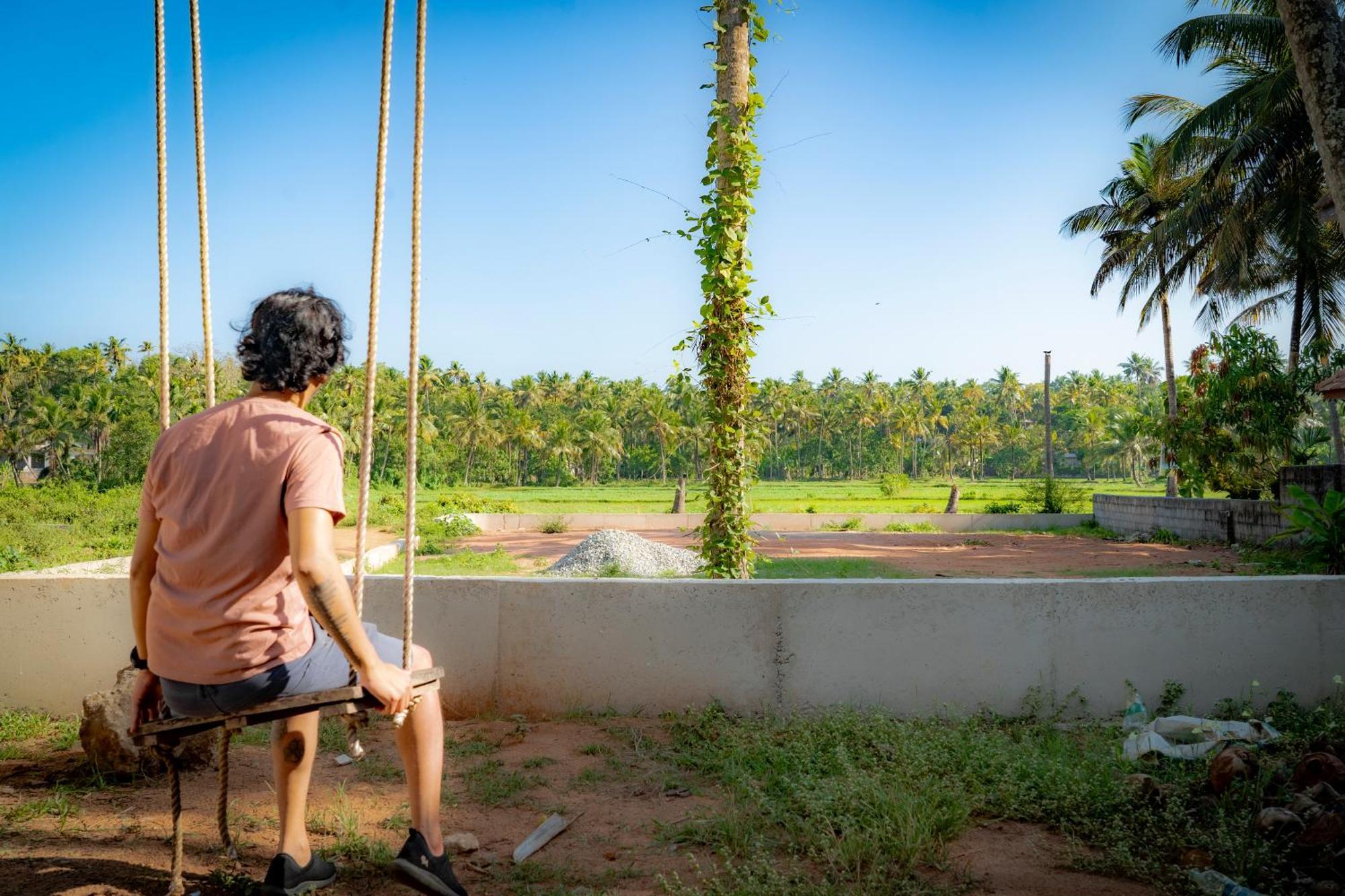 Cliff & Coral Hostel Varkala Exterior photo