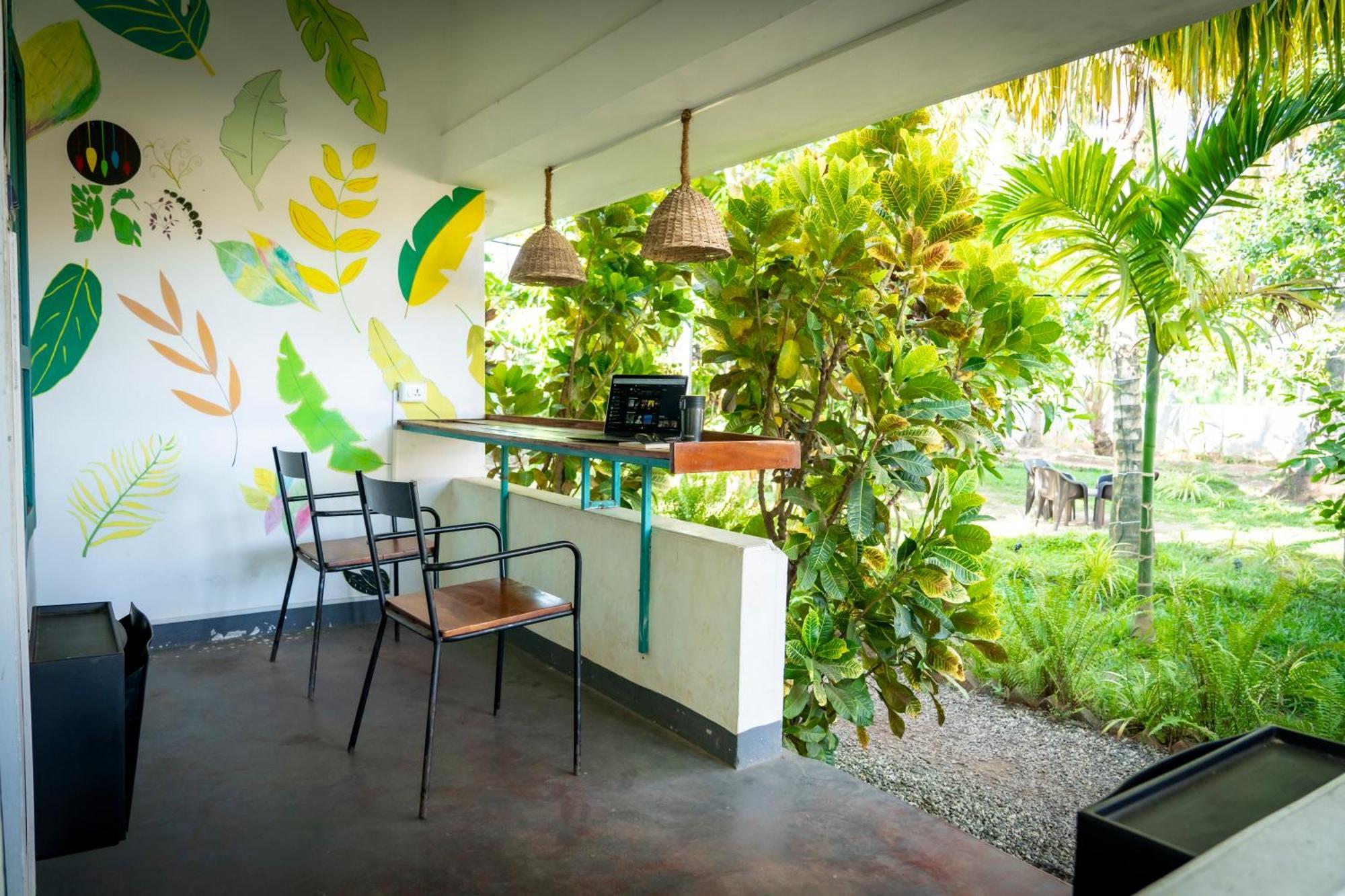 Cliff & Coral Hostel Varkala Exterior photo