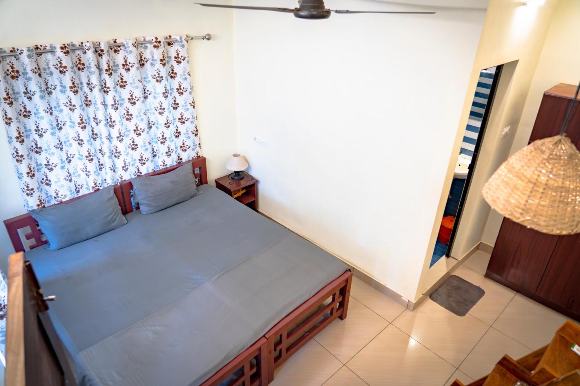 Cliff & Coral Hostel Varkala Exterior photo